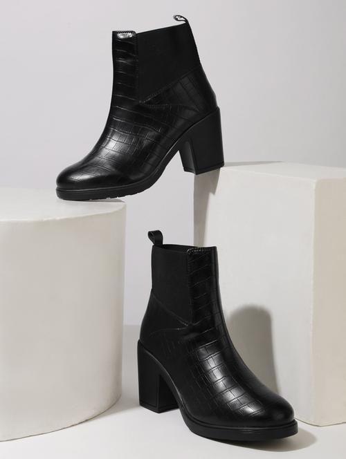 women black solid ankle boots - 21021304 -  Standard Image - 0