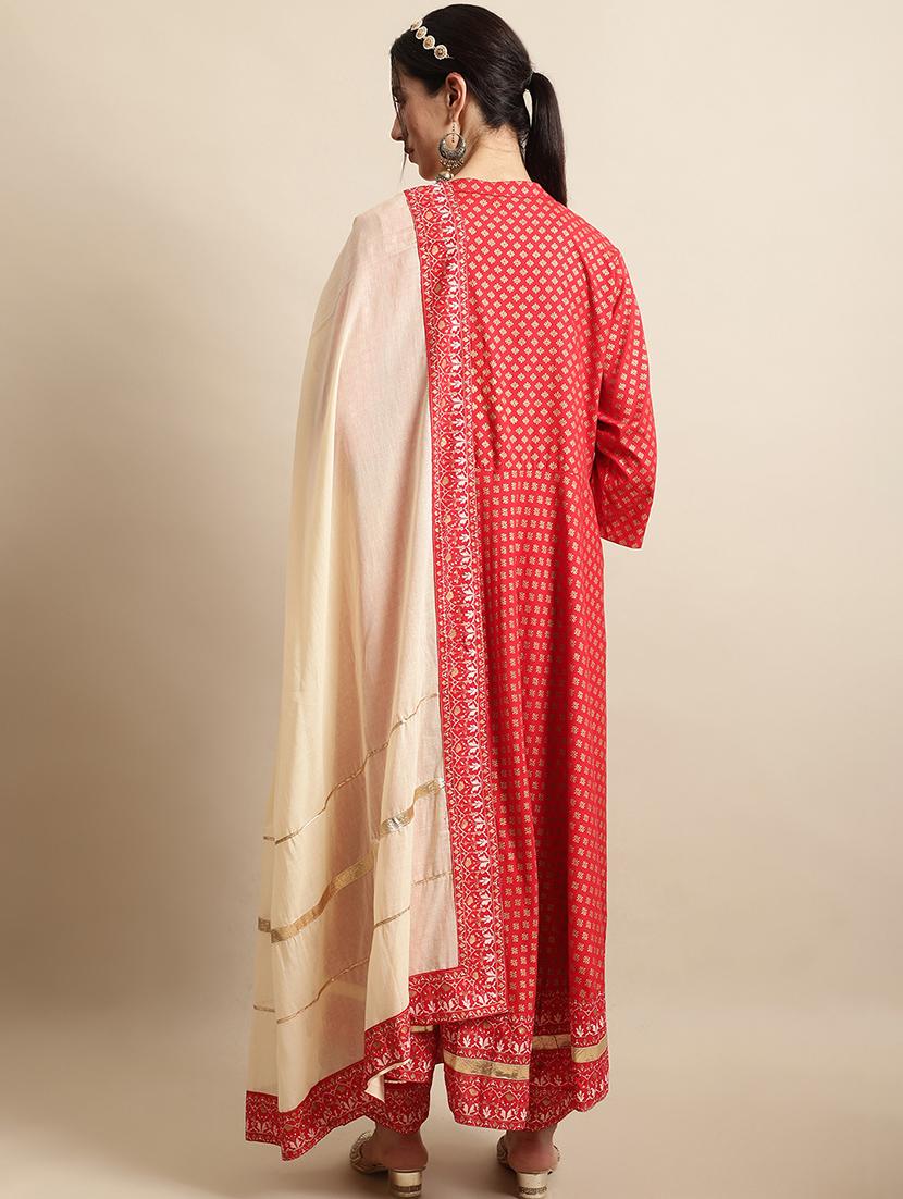 women red kurta pant set with dupatta - 21022603 - Standard Image - 4