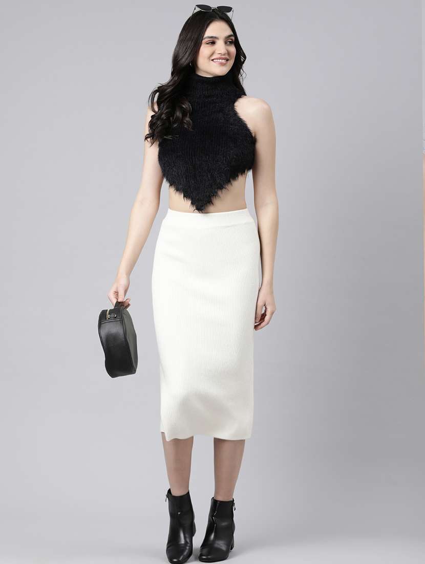 women black solids sleeveless crop top - 21023854 -  Standard Image - 4