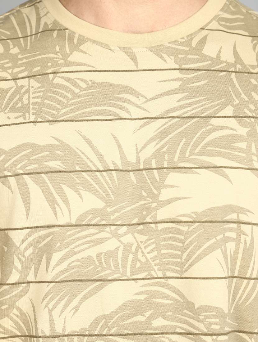 men beige all over printed t-shirt - 21023928 -  Standard Image - 4