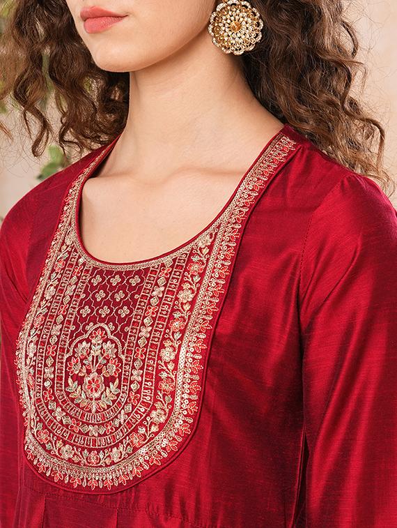 globus women red embroidered & sequinned yoke panelled anarkali kurta - 21025269 - Standard Image - 4