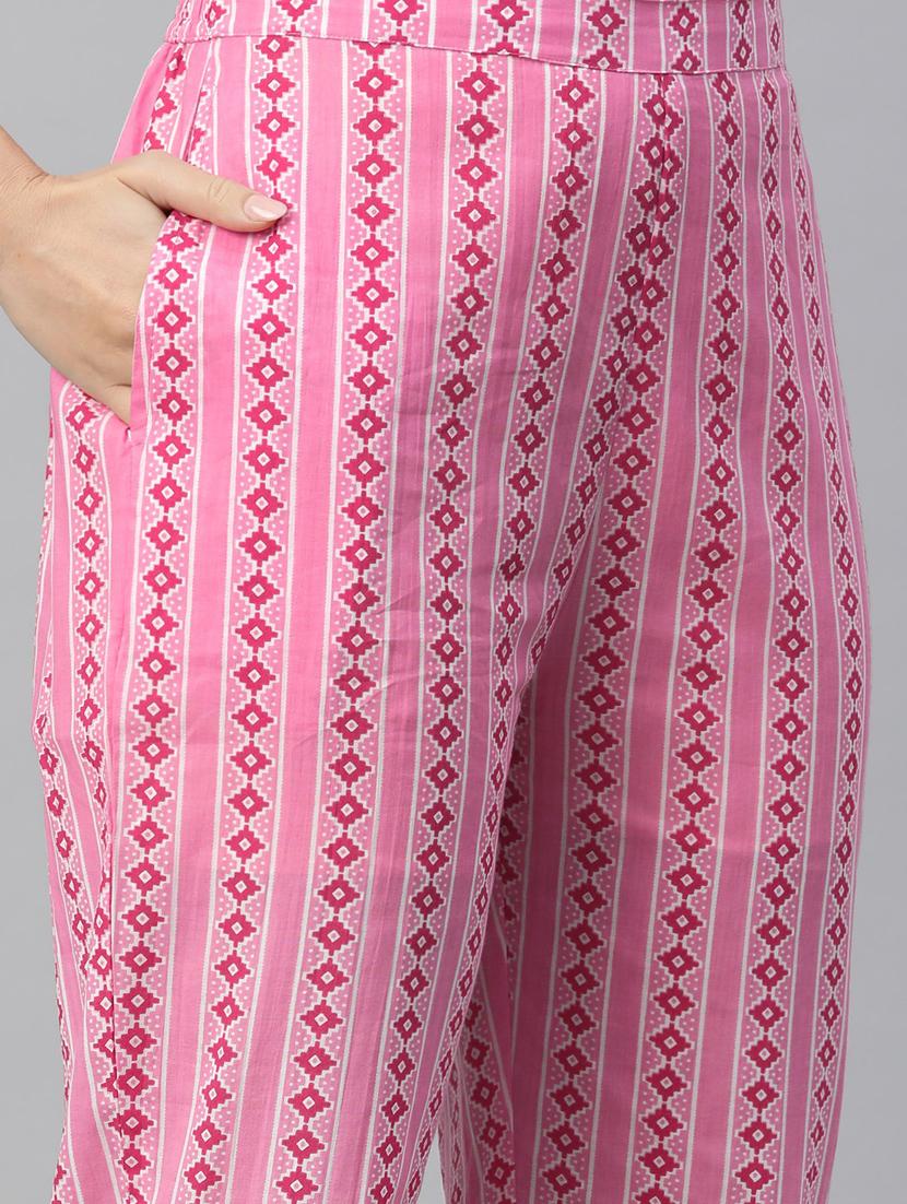 women three quarter sleeve kurta pant with dupatta set - 21031668 - Standard Image - 4