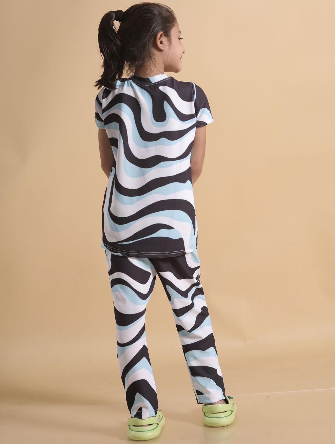 girls printed t-shirt and pajama set - 21033523 - Standard Image - 4