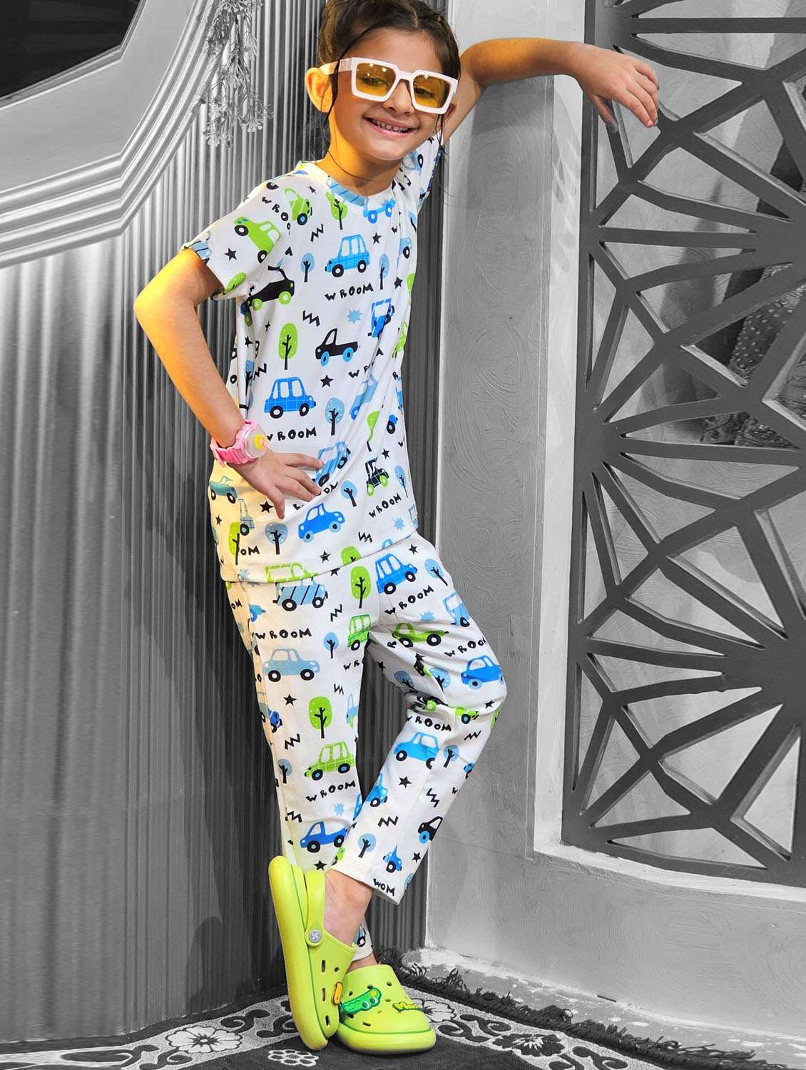 girls printed t-shirt and pajama set - 21033530 -  Standard Image - 1