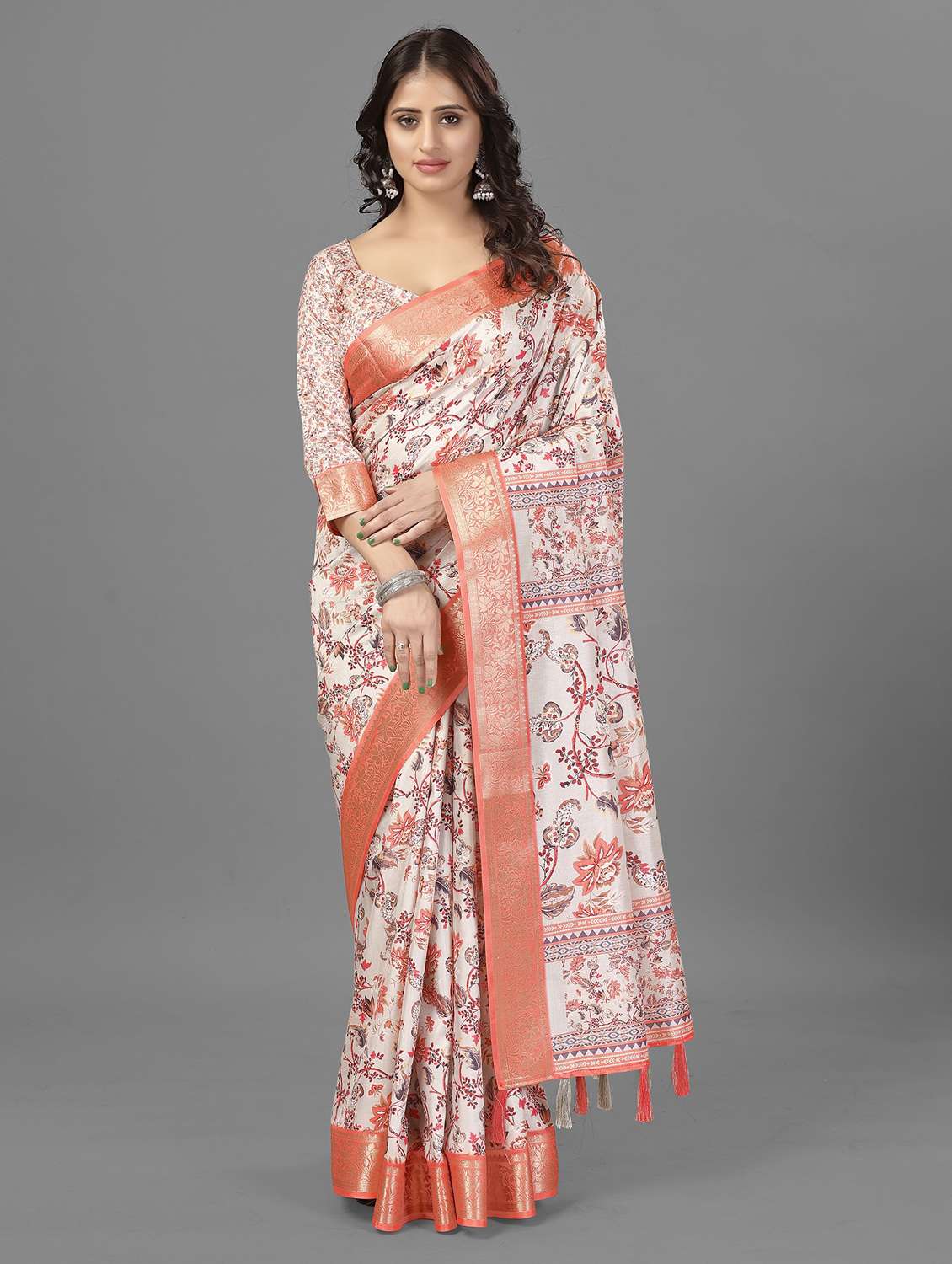 women  floral printed zari bordered saree with blouse
