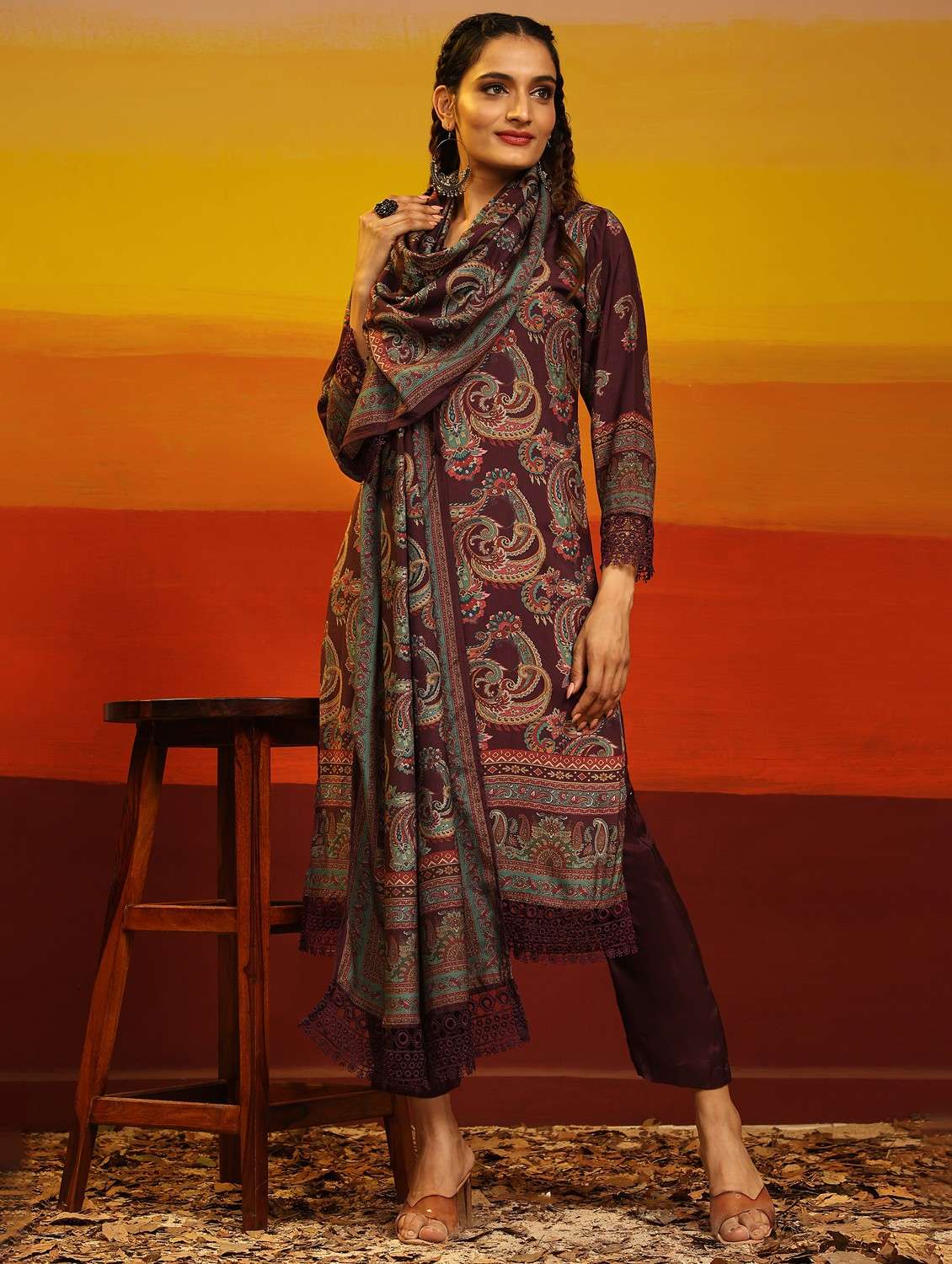 women brown kurta pant set with dupatta