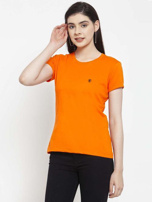 women round neck plain t-shirt - 21034568 - Standard Image - 0