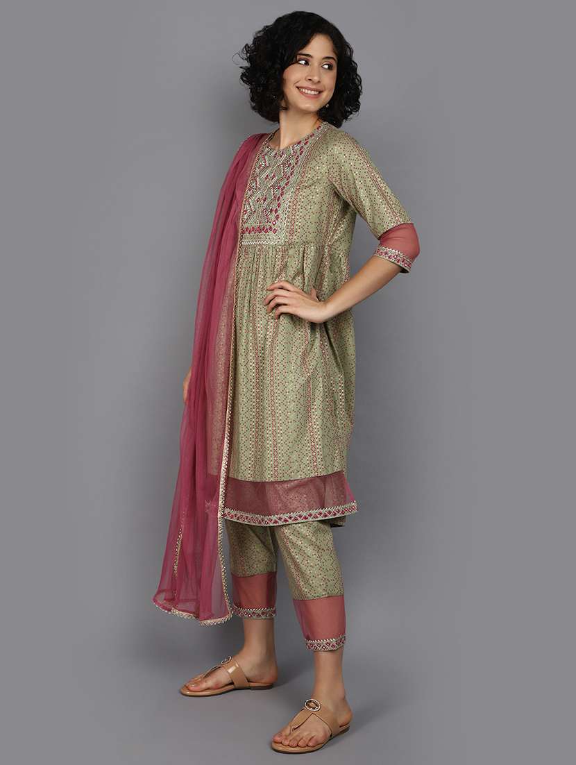 women three quarter sleeve kurta pant with dupatta set - 21034672 - Standard Image - 1