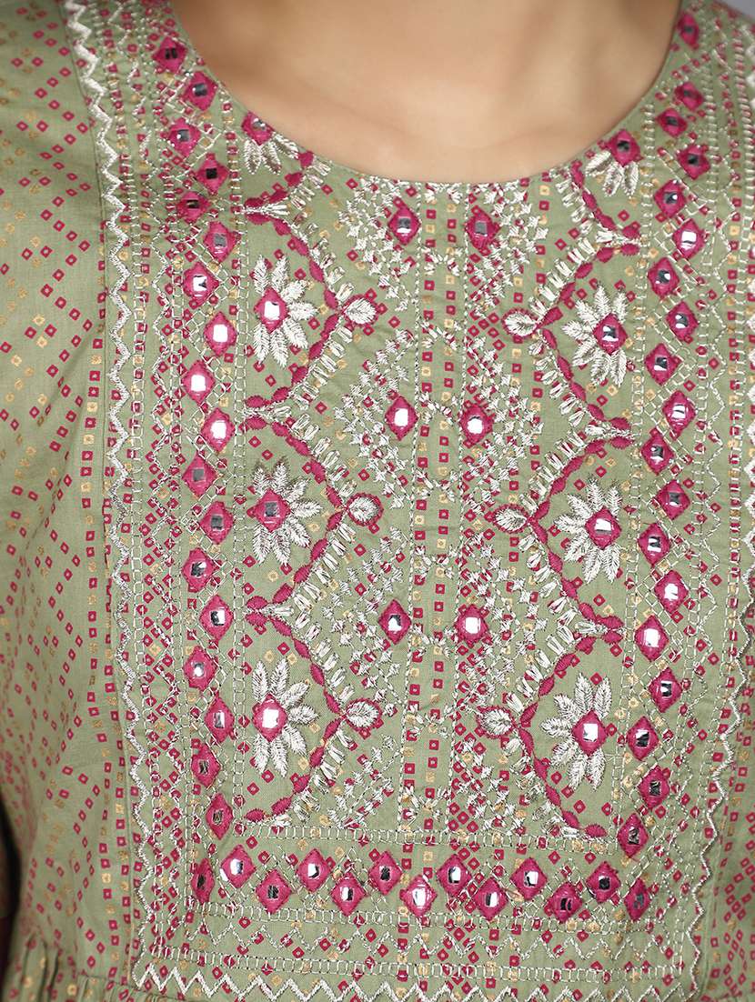 women three quarter sleeve kurta pant with dupatta set - 21034672 - Standard Image - 4