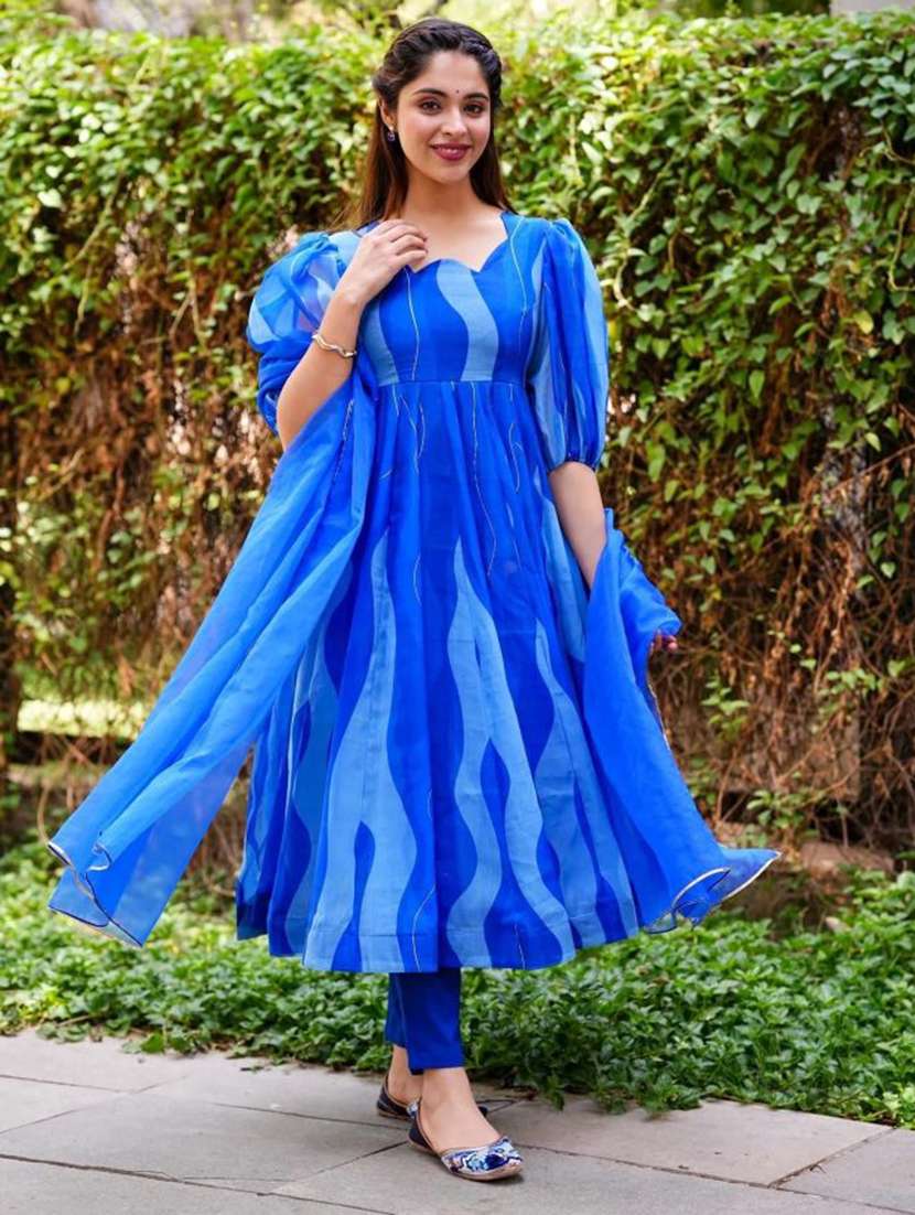 women blue kurta pant set with dupatta - 21034830 - Standard Image - 1