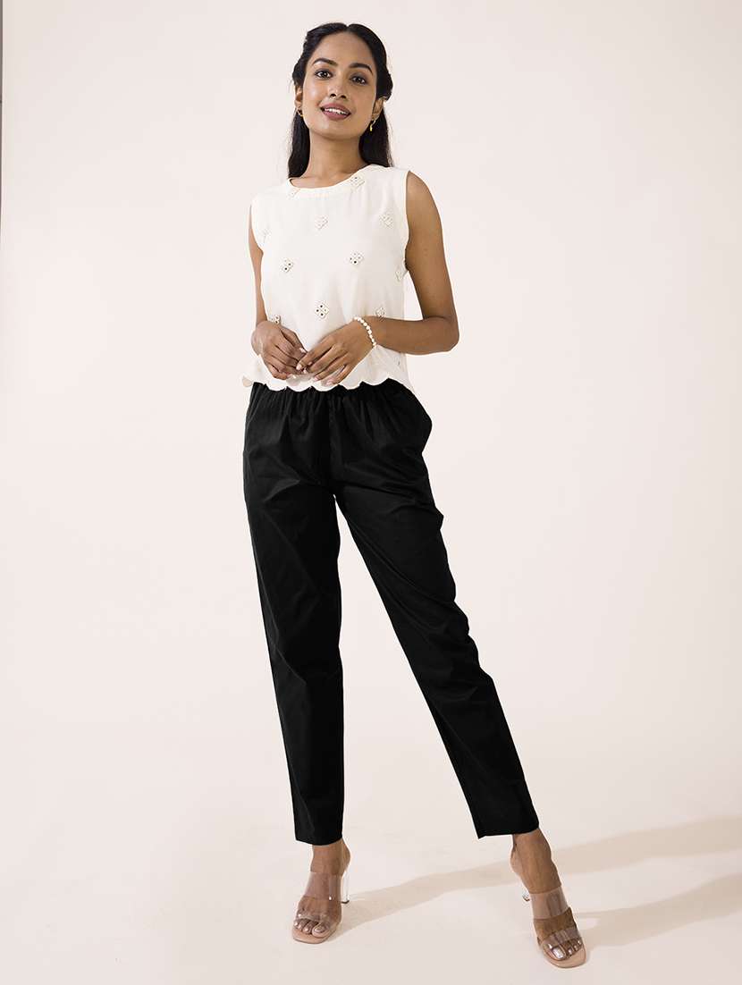 women solid mid rise ankle length tapered pant - 21035288 -  Standard Image - 4