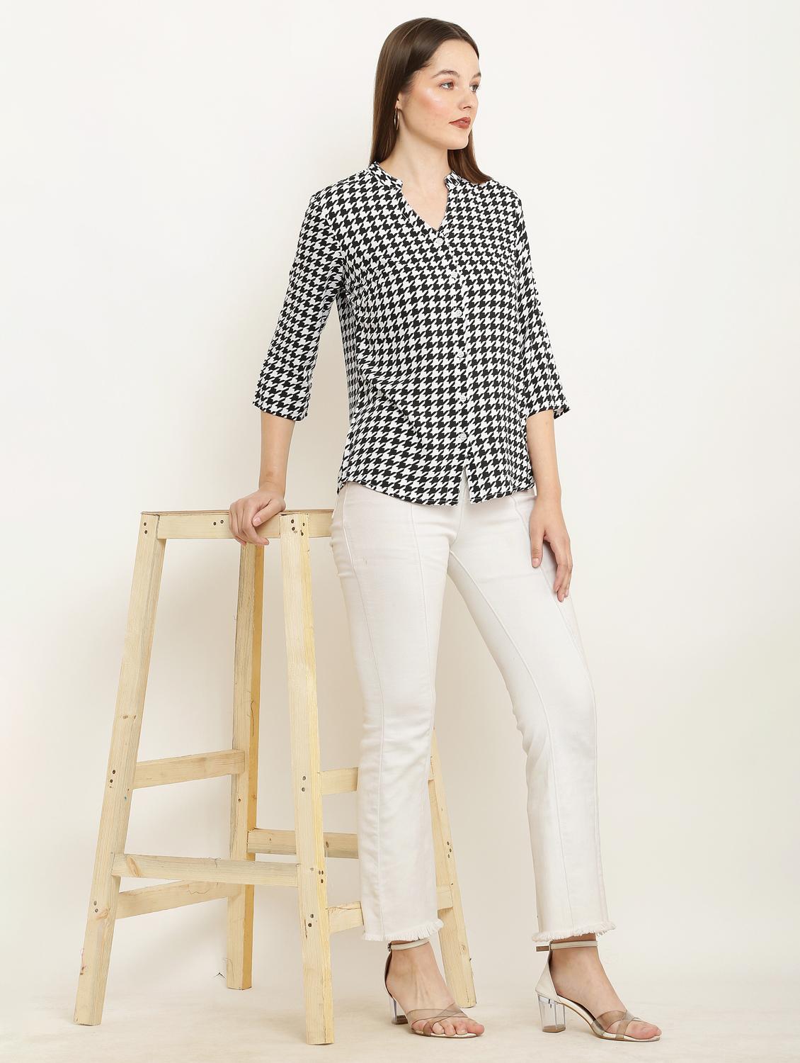 black viscose printed top - 21037467 - Standard Image - 4