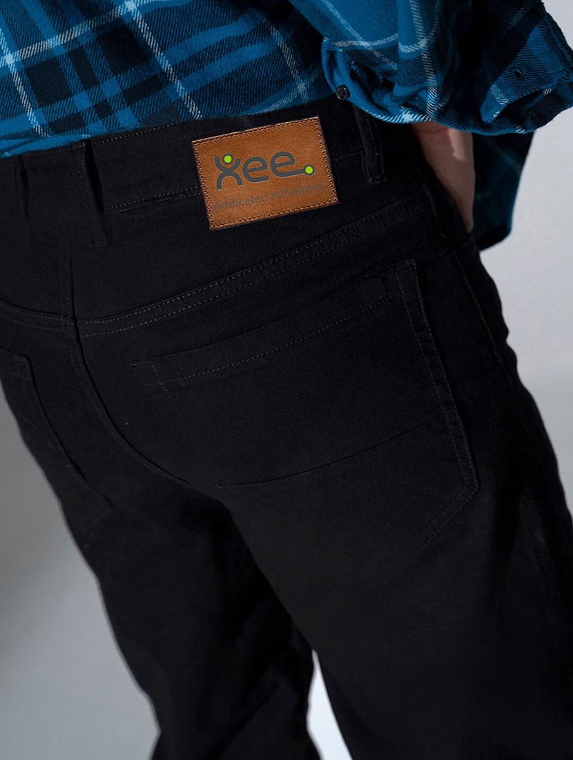 men black mid rise plain jeans - 21043848 - Standard Image - 4