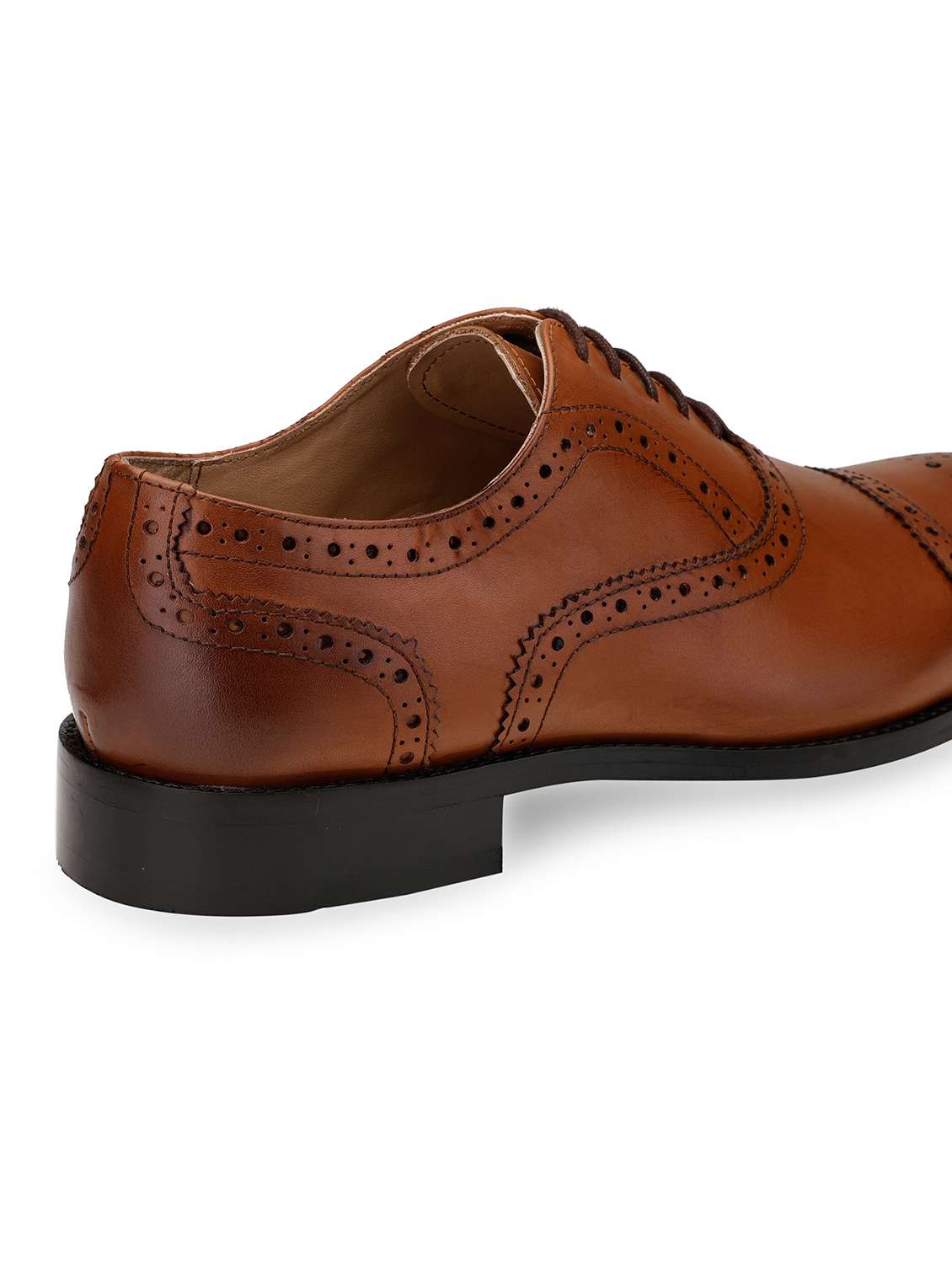 men solid lace up brogues - 21047968 -  Standard Image - 4