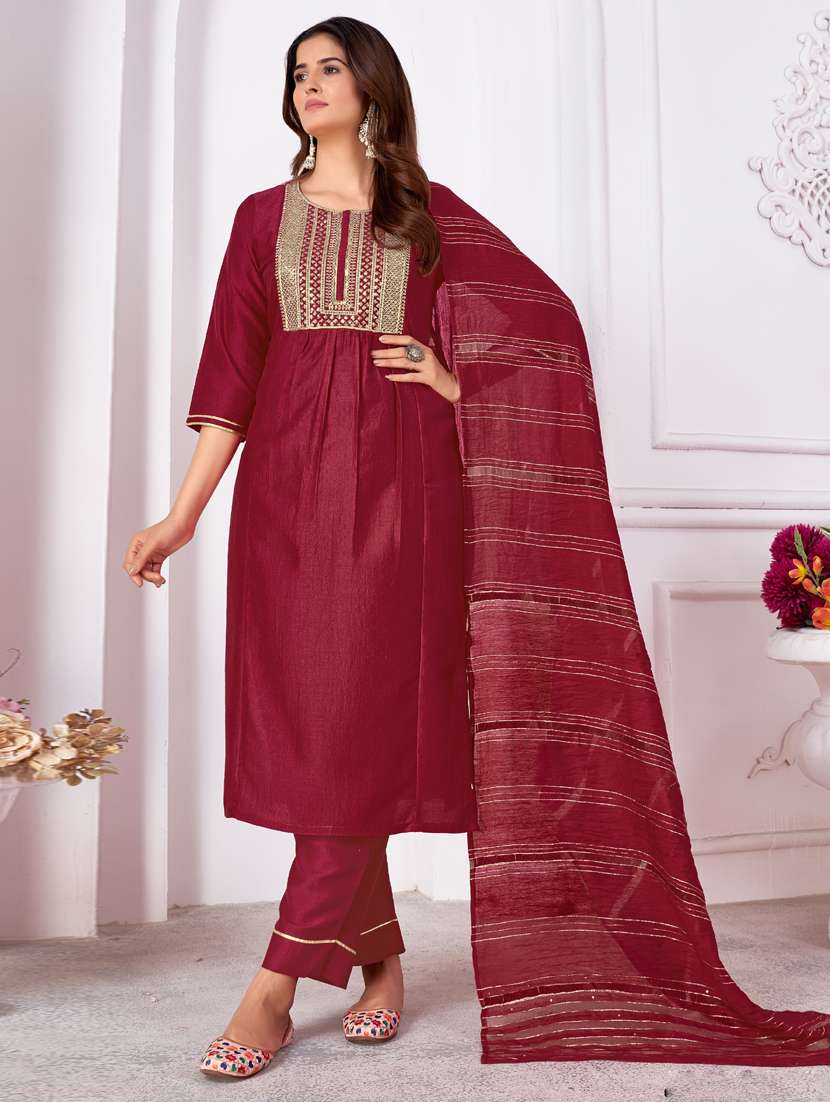 women embroidered kurta pant set with dupatta