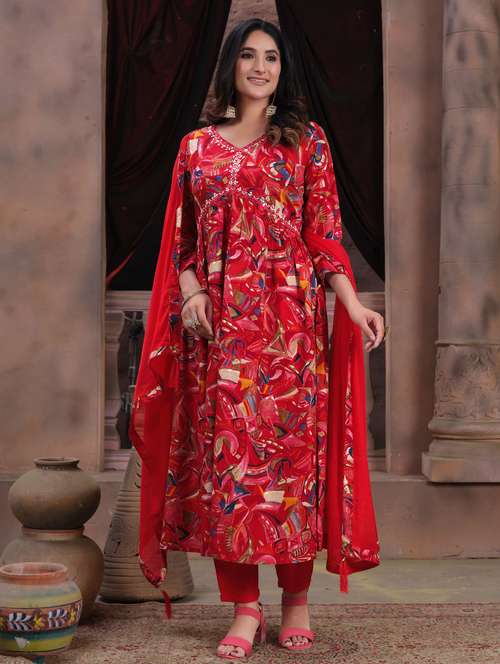 women three quarter sleeve kurta pant with dupatta set - 21049965 - Standard Image - 0