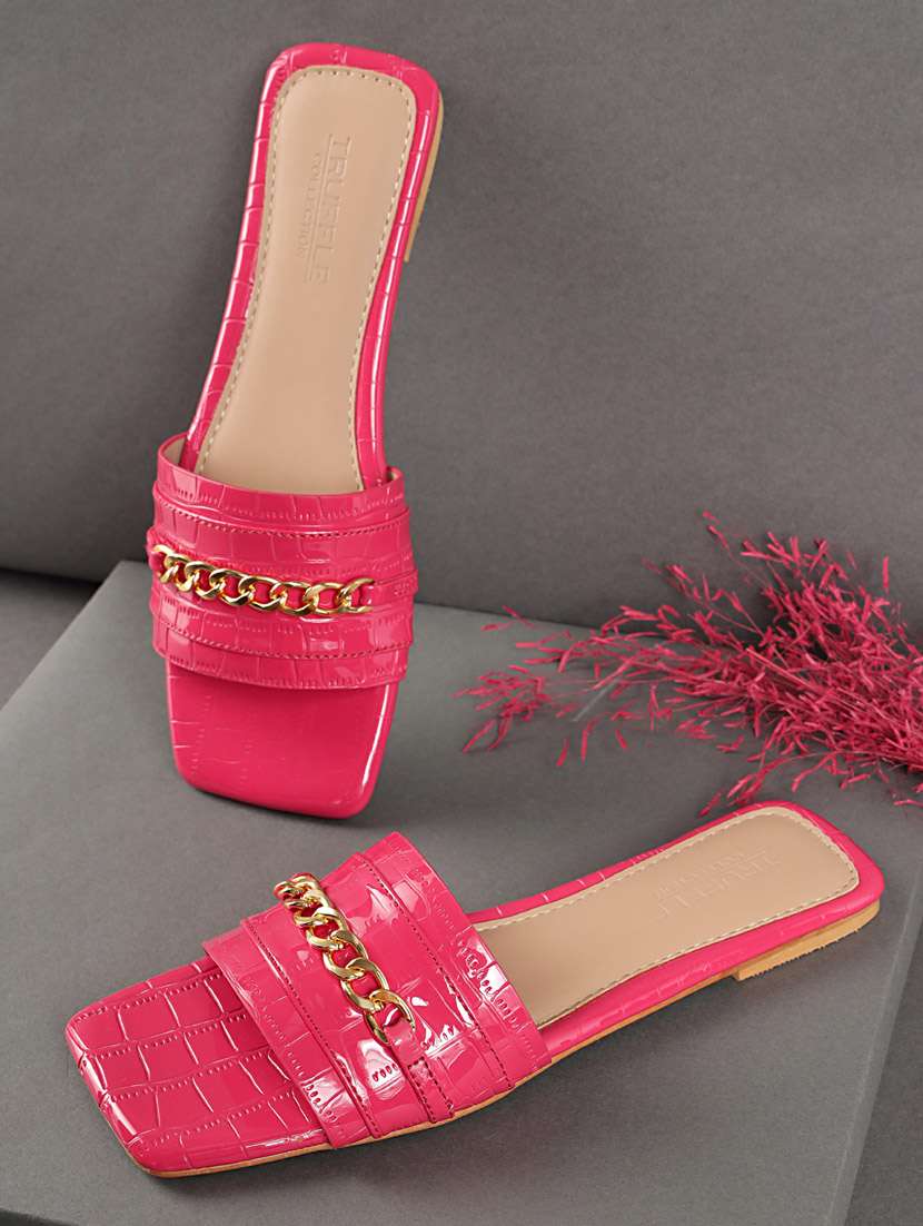 women slip on flats sandal