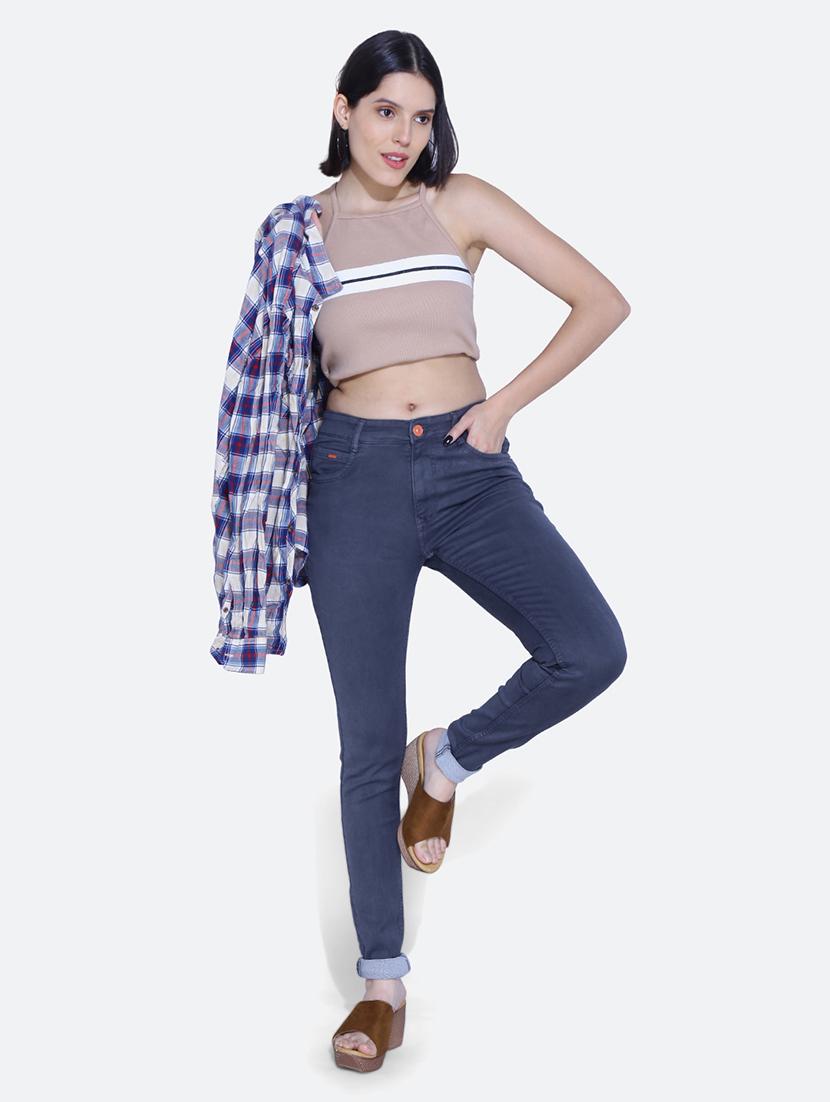 women mid rise plain jean - 21051900 - Standard Image - 4