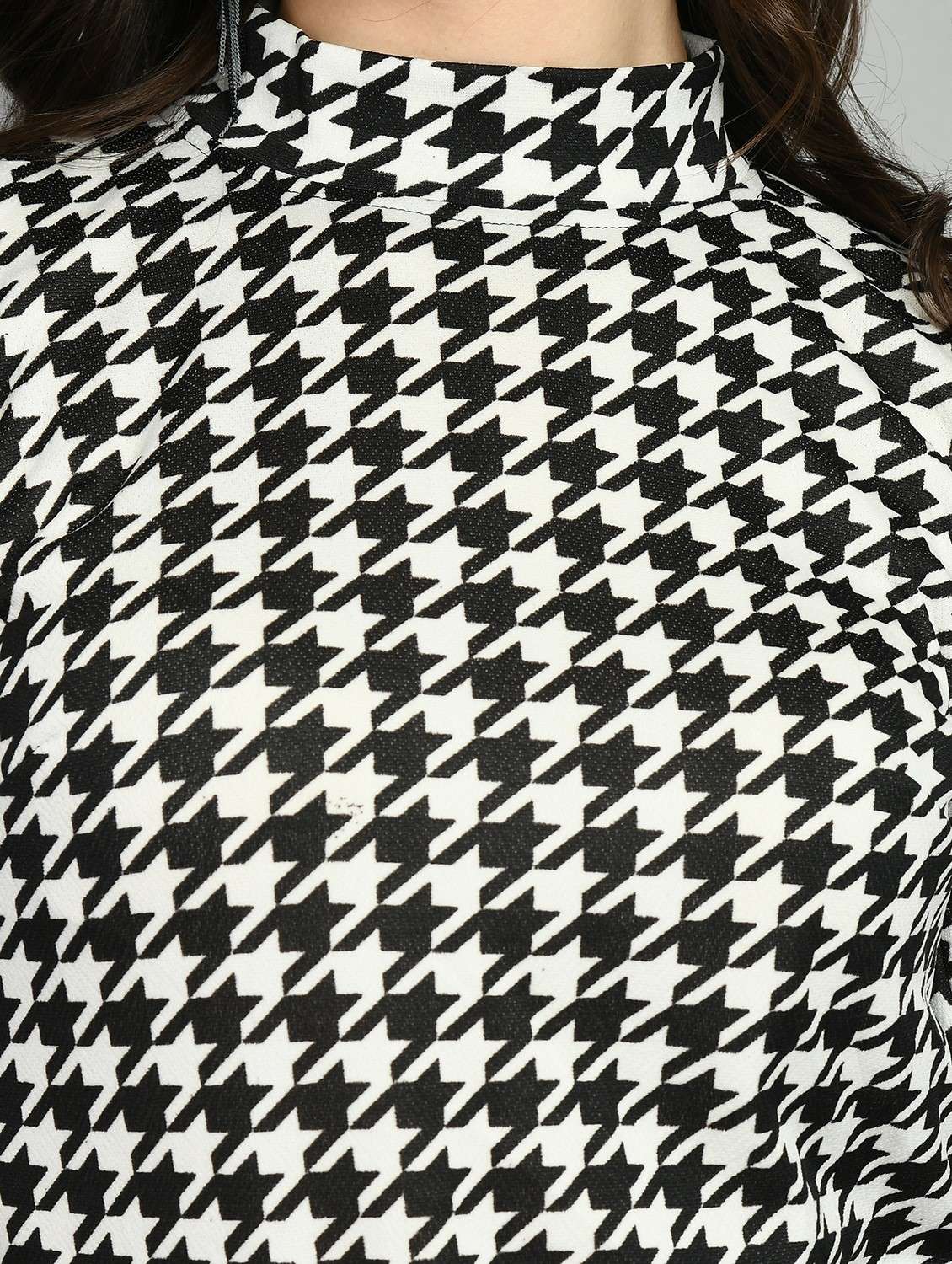women mock neck houndstooth regular top - 21052582 -  Standard Image - 4