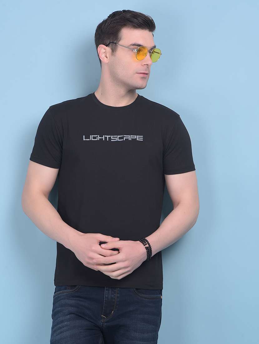 men round neck chest printed t-shirt