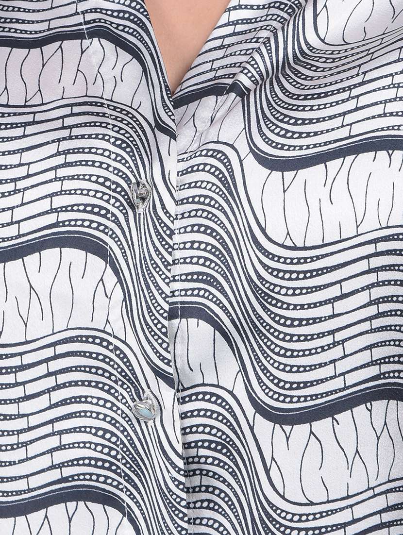 women white printed casual shirt - 21054900 - Standard Image - 4