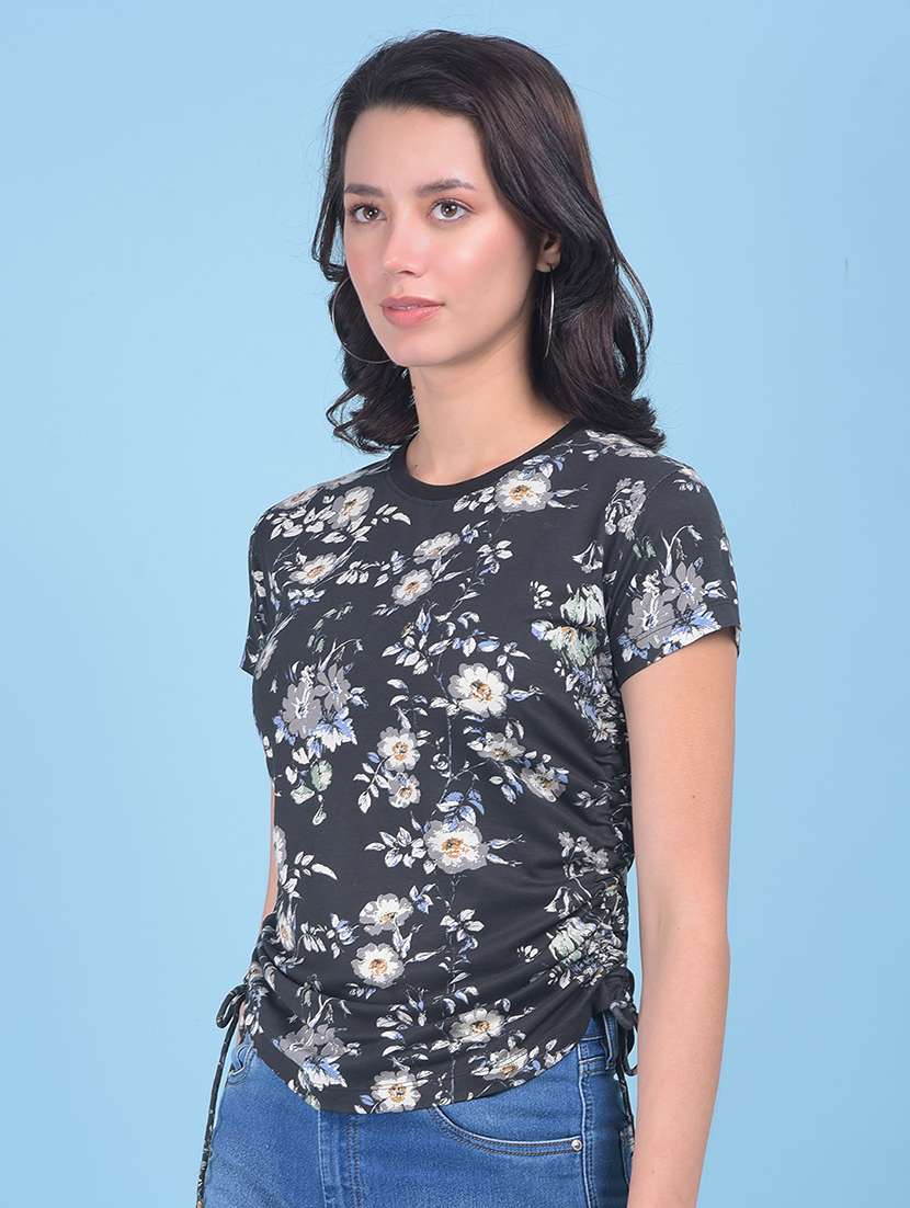 women round neck floral printed t-shirt