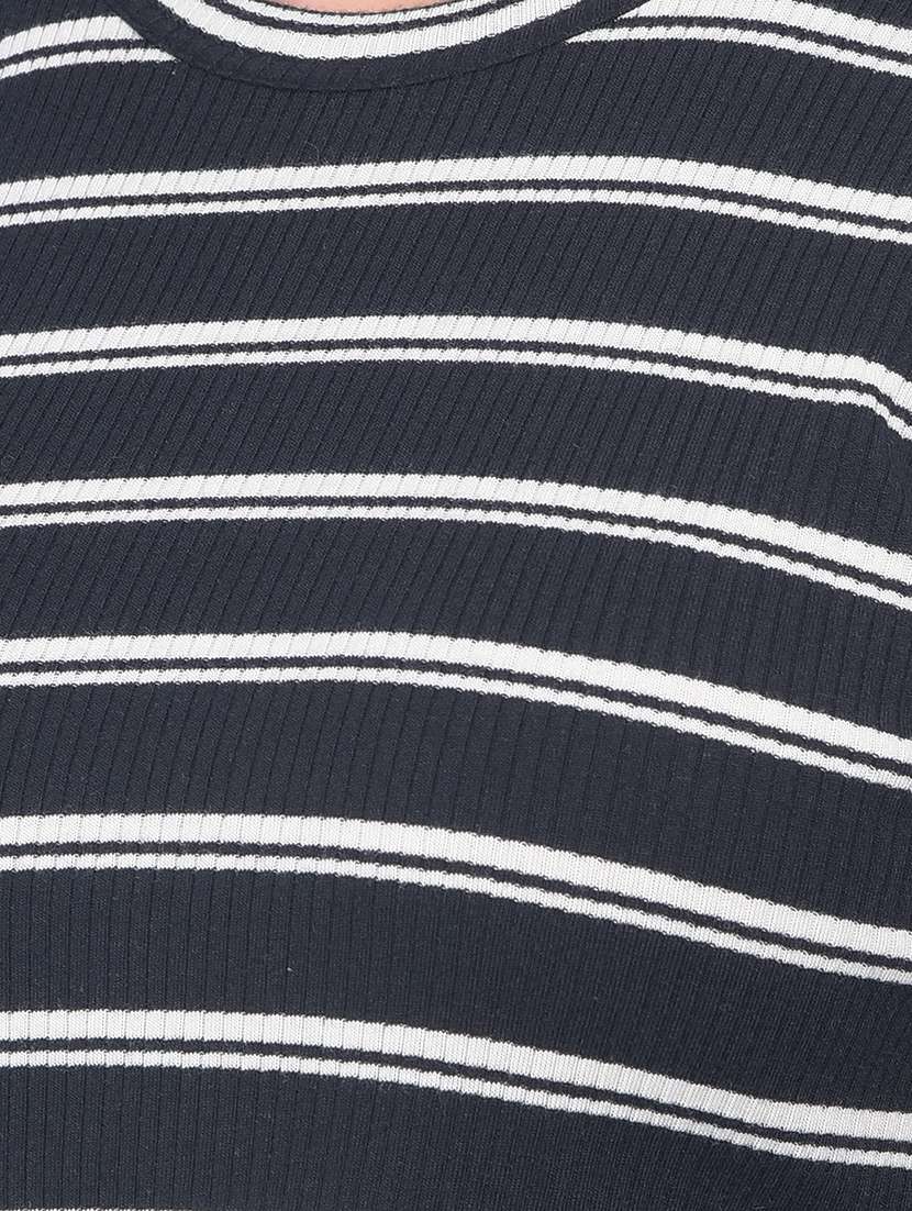 round neck striped crop t-shirt - 21055005 -  Standard Image - 4