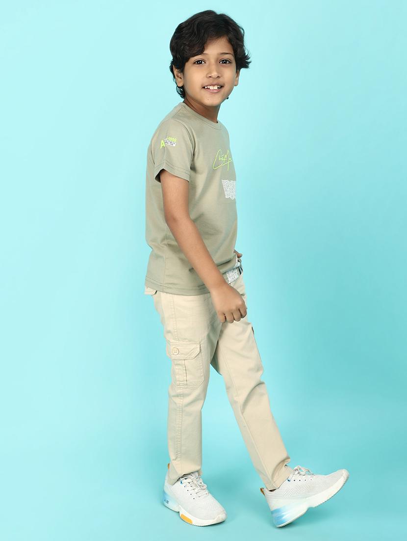 kids mid rise solid cargos trouser - 21061672 - Standard Image - 4