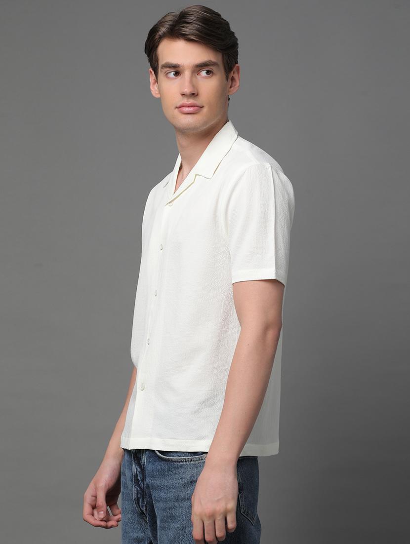 men white regular fit solid cuban neck casual shirt - 21064060 - Standard Image - 1