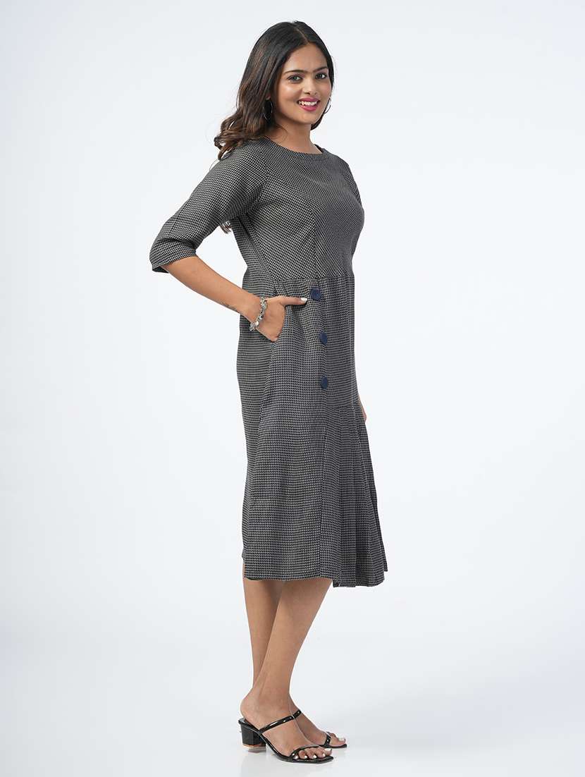 black self design a-line ethnic dress - 21067747 -  Standard Image - 1