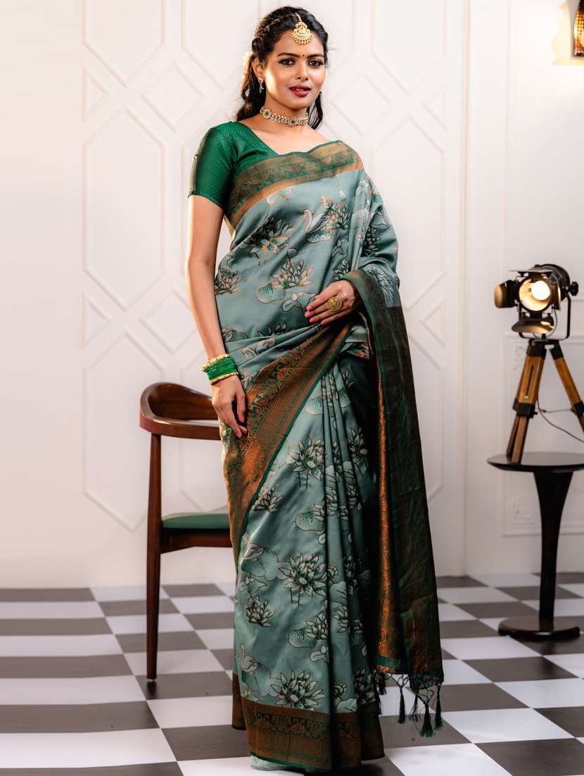 women floral printed bordered saree with blouse - 21068394 -  Standard Image - 1