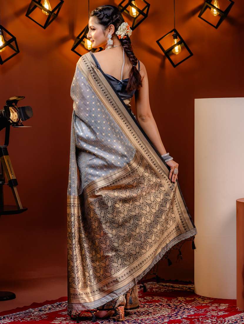 women self design kanjivaram saree with blouse - 21068422 -  Standard Image - 1
