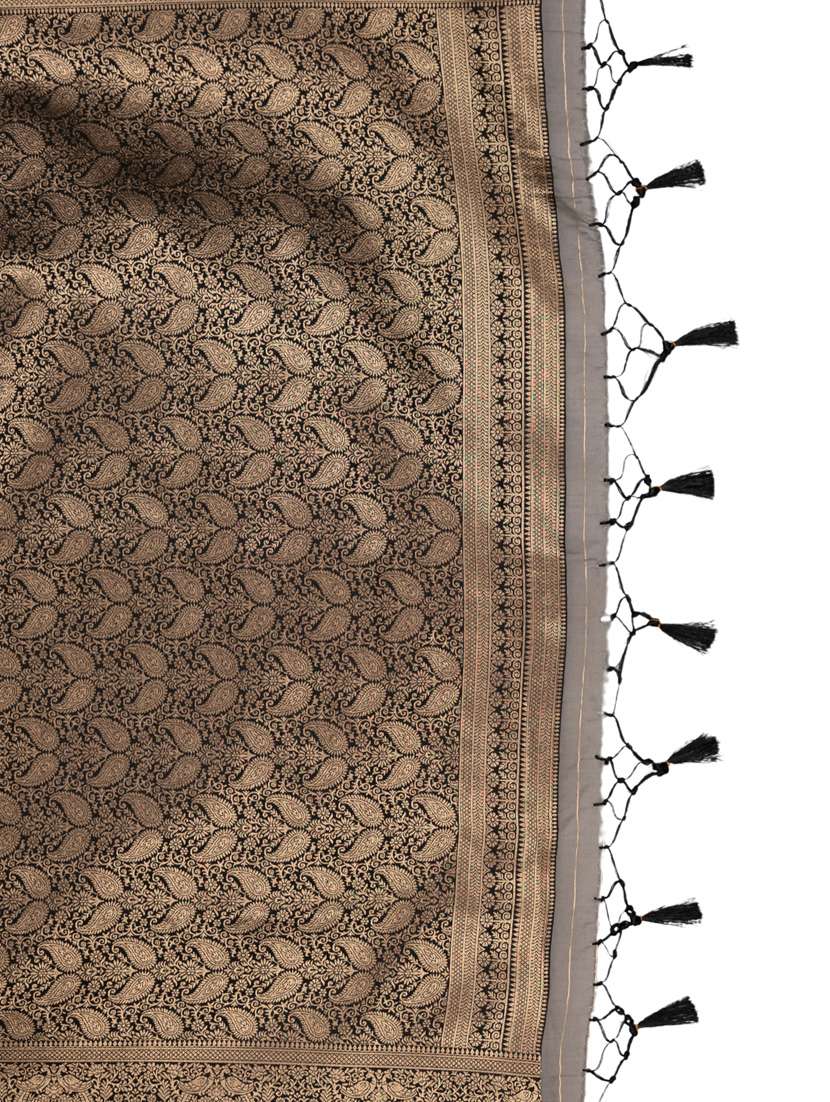 women self design kanjivaram saree with blouse - 21068422 - Standard Image - 4