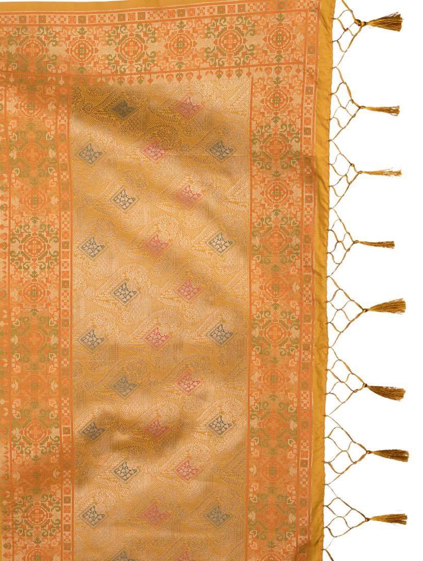 women self design kanjivaram saree with blouse - 21068429 - Standard Image - 4