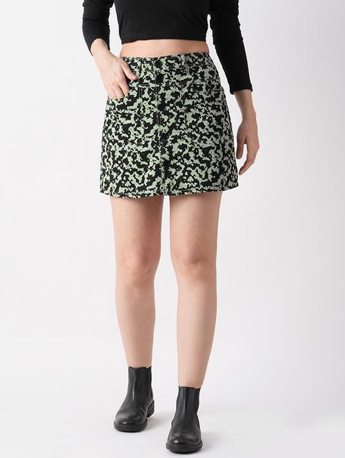 black & green printed detailed skorts - 21069641 -  Standard Image - 0