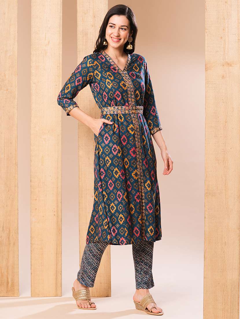 women blue v neck kurta pant set - 21069660 -  Standard Image - 1