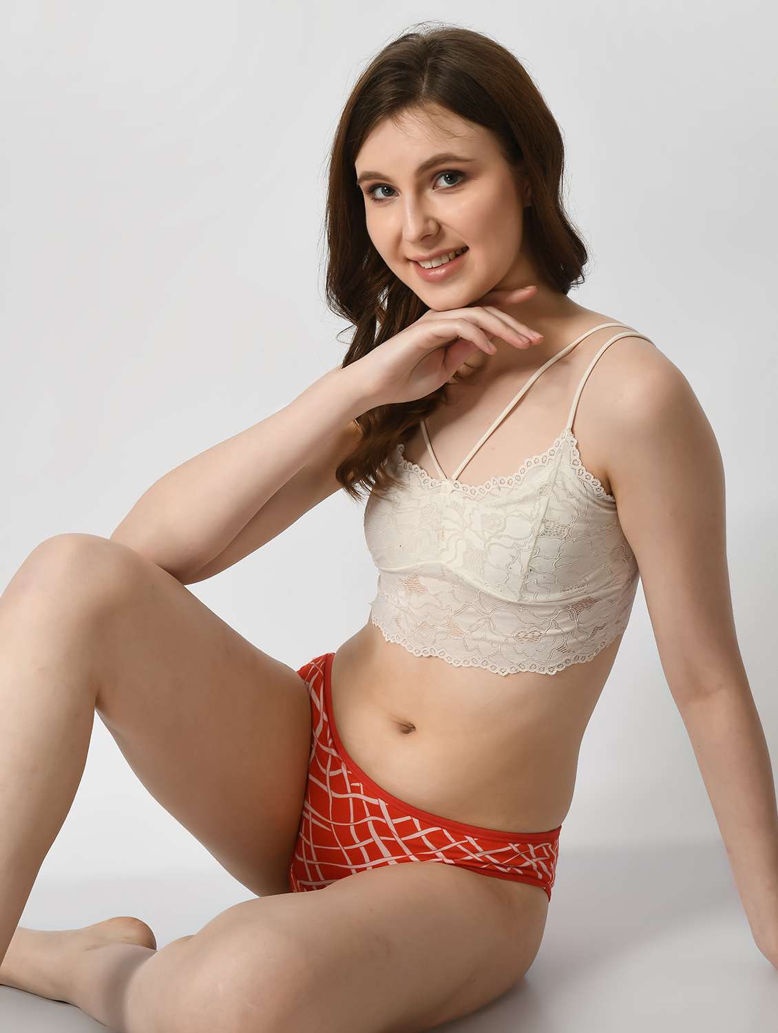 women printed low rise panty - 21070451 -  Standard Image - 4