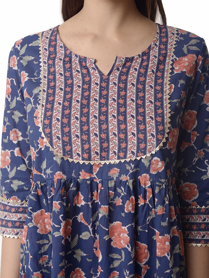 women three quarter sleeve a-line kurta - 21070461 - Standard Image - 4