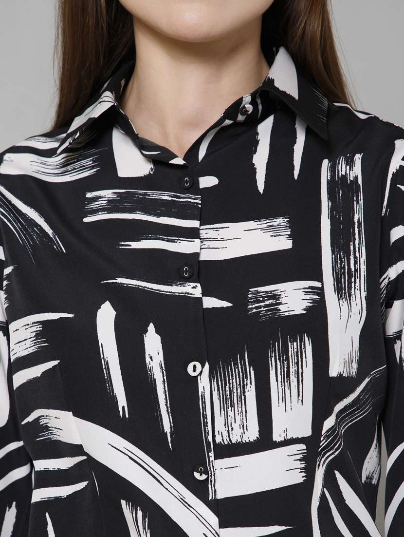 black printed detailed regular shirt - 21072201 - Standard Image - 6