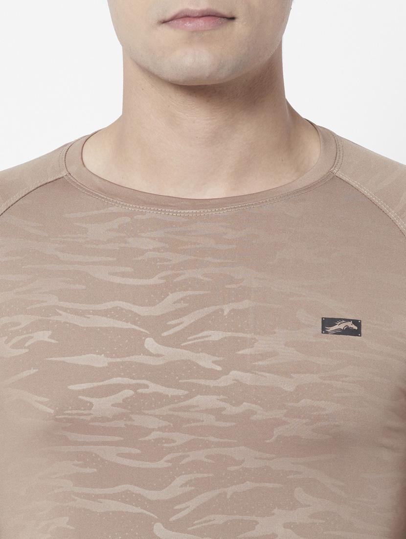 men self design round neck t-shirt - 21072779 - Standard Image - 4