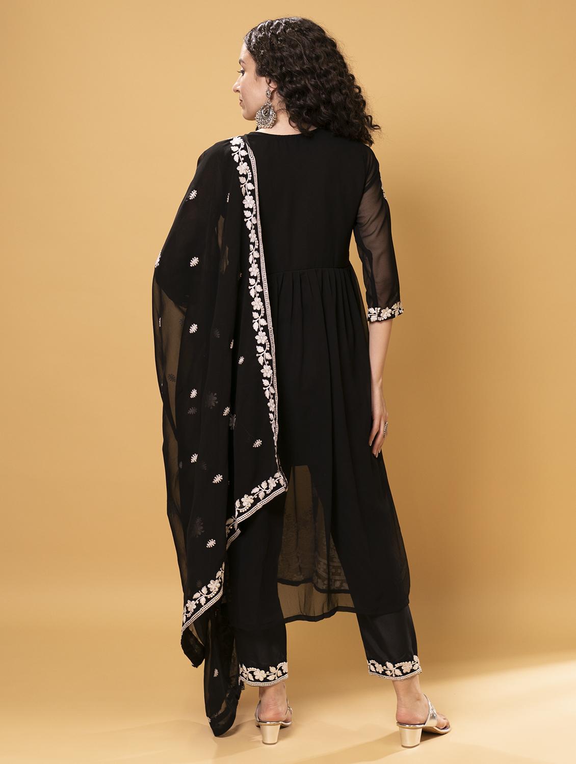 women three quarter sleeve suit set - 21073480 - Standard Image - 4