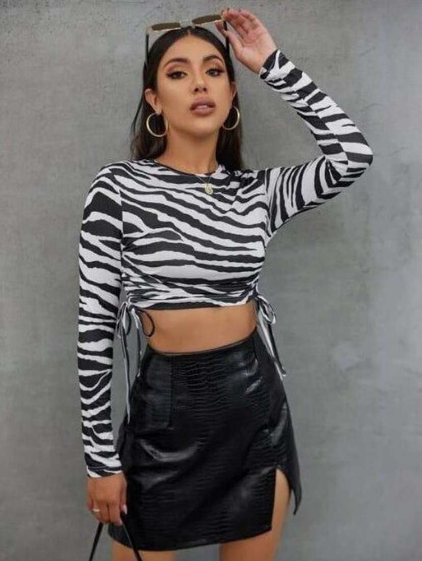 women black & white printed crop top