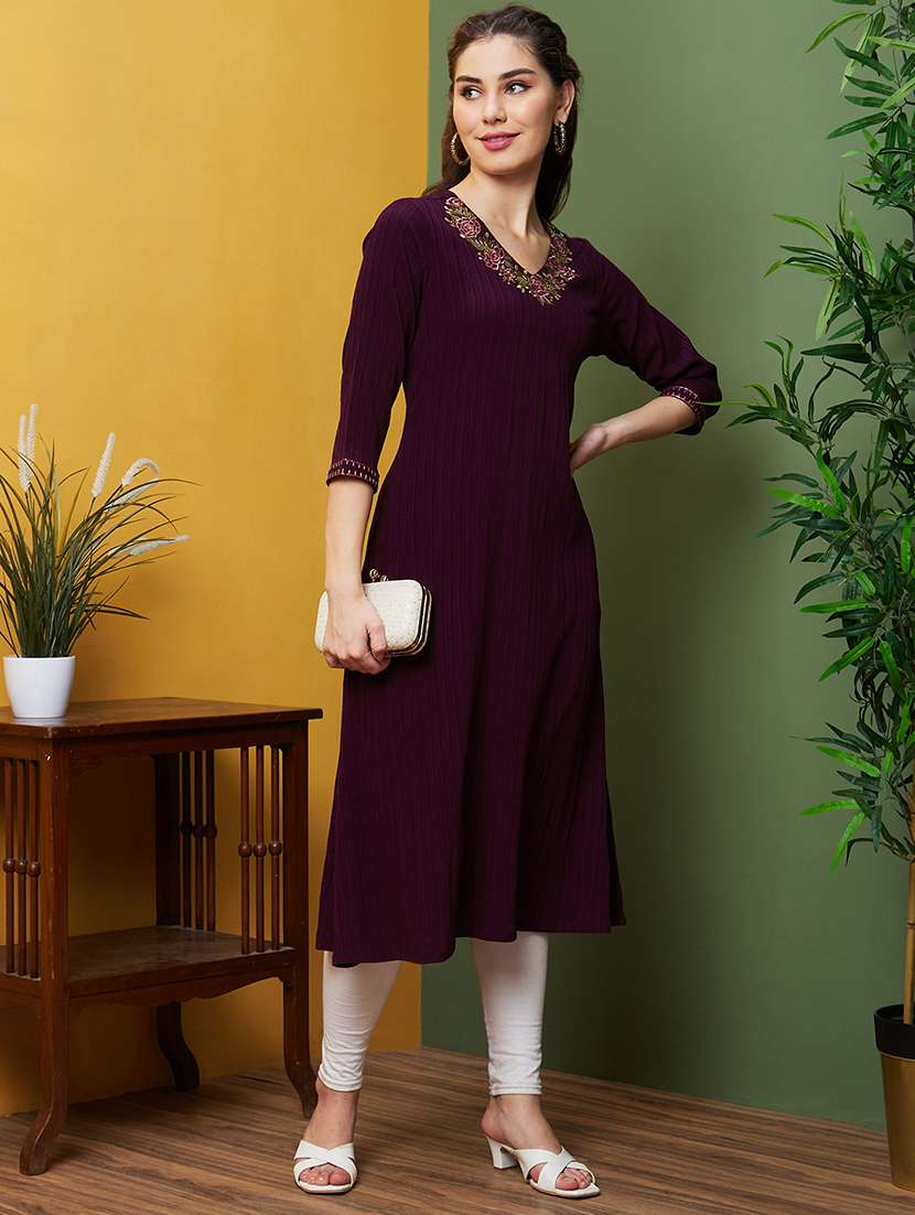 globus women purple floral embroidered v neck georgette a-line kurta with pocket - 21081860 -  Standard Image - 1