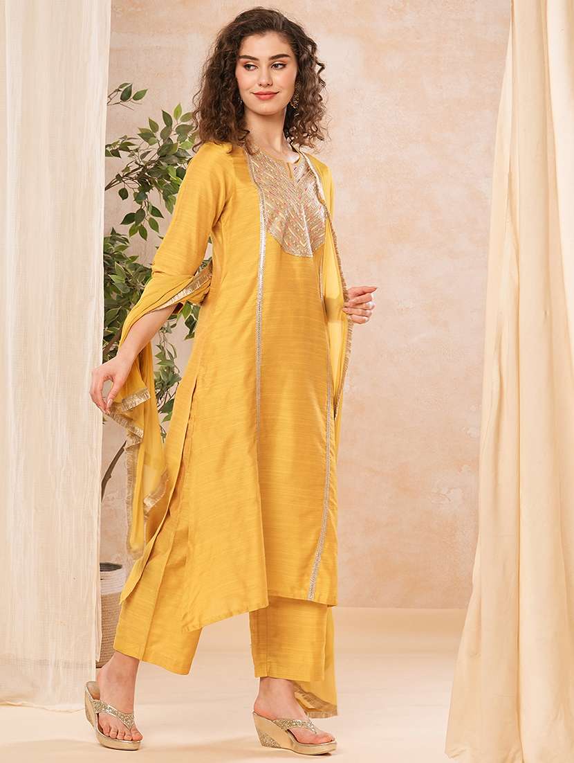 women kurta palazzo set with dupatta - 21082073 -  Standard Image - 1