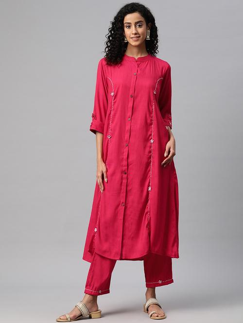 women three quarter sleeve kurta pant set - 21082628 -  Standard Image - 0