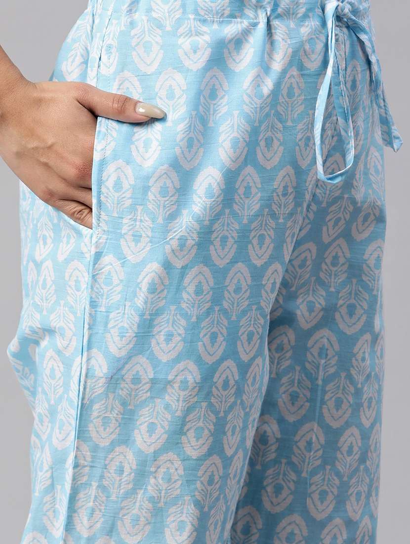 women three quarter sleeve kurta pant with dupatta set - 21087632 - Standard Image - 4