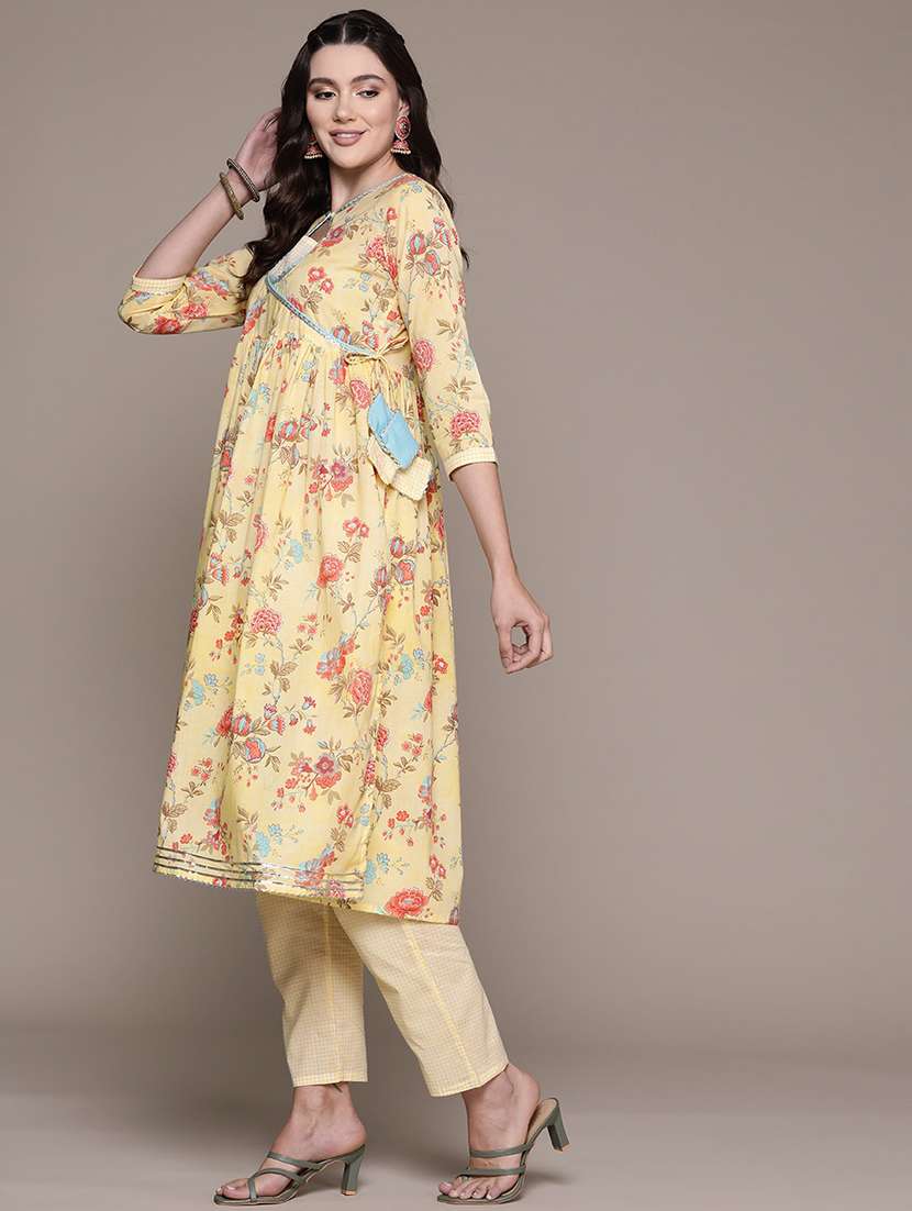 women three quarter sleeve kurta pant with dupatta set - 21087729 -  Standard Image - 1