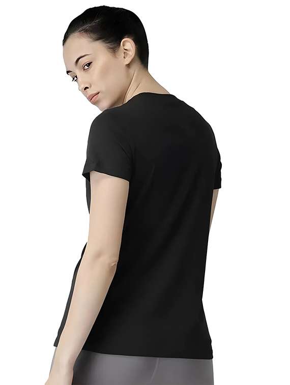 women round neck chest print t-shirt - 21092407 - Standard Image - 1