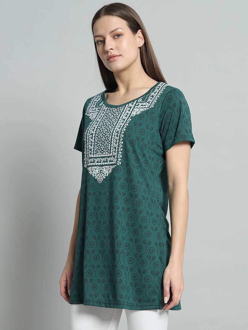 women round neck printed tee