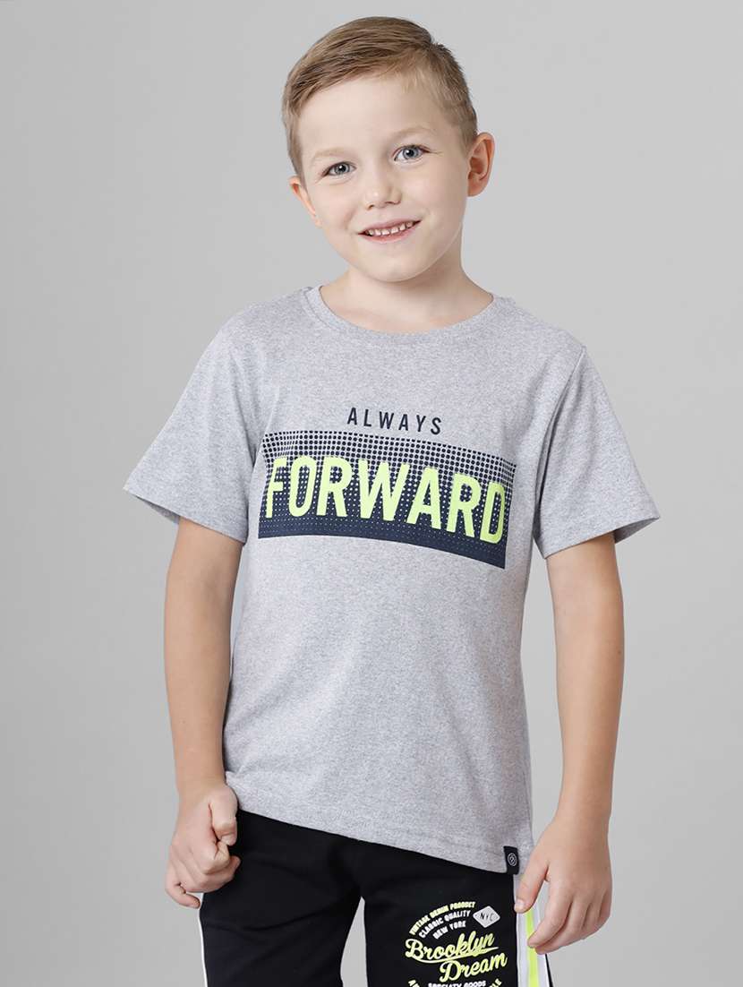 boys round neck typographic regular t-shirt